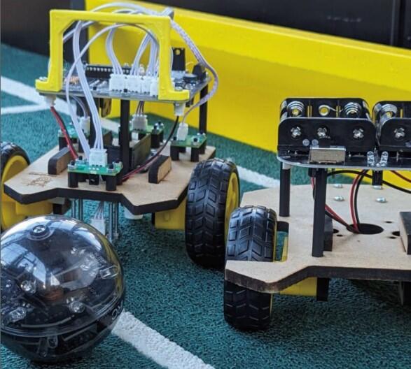 ロボットサッカーの様子