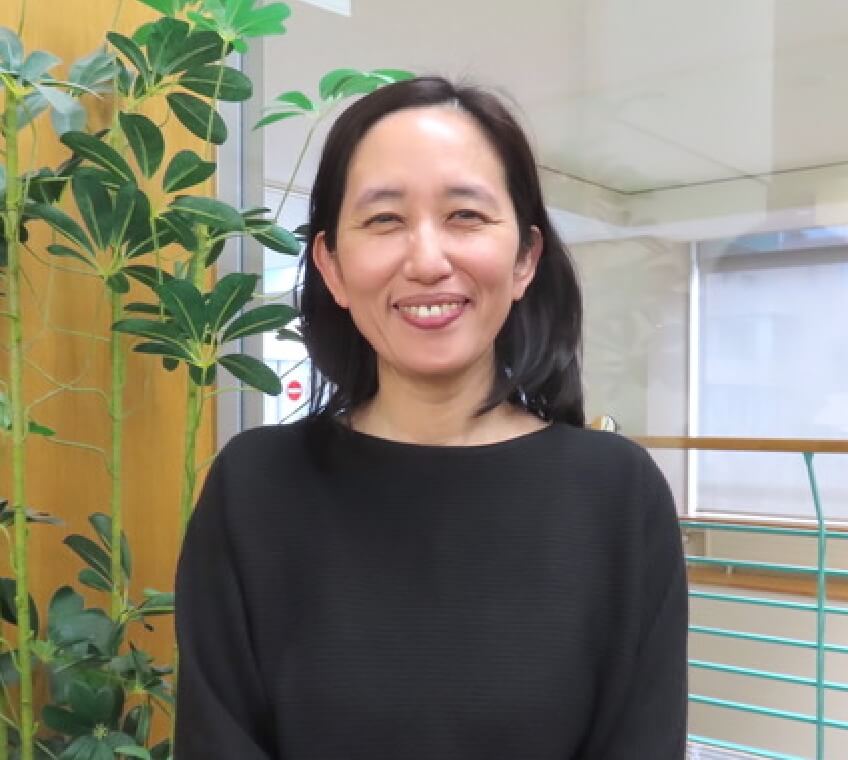 国際交流推進室⾧　細越久美子の写真